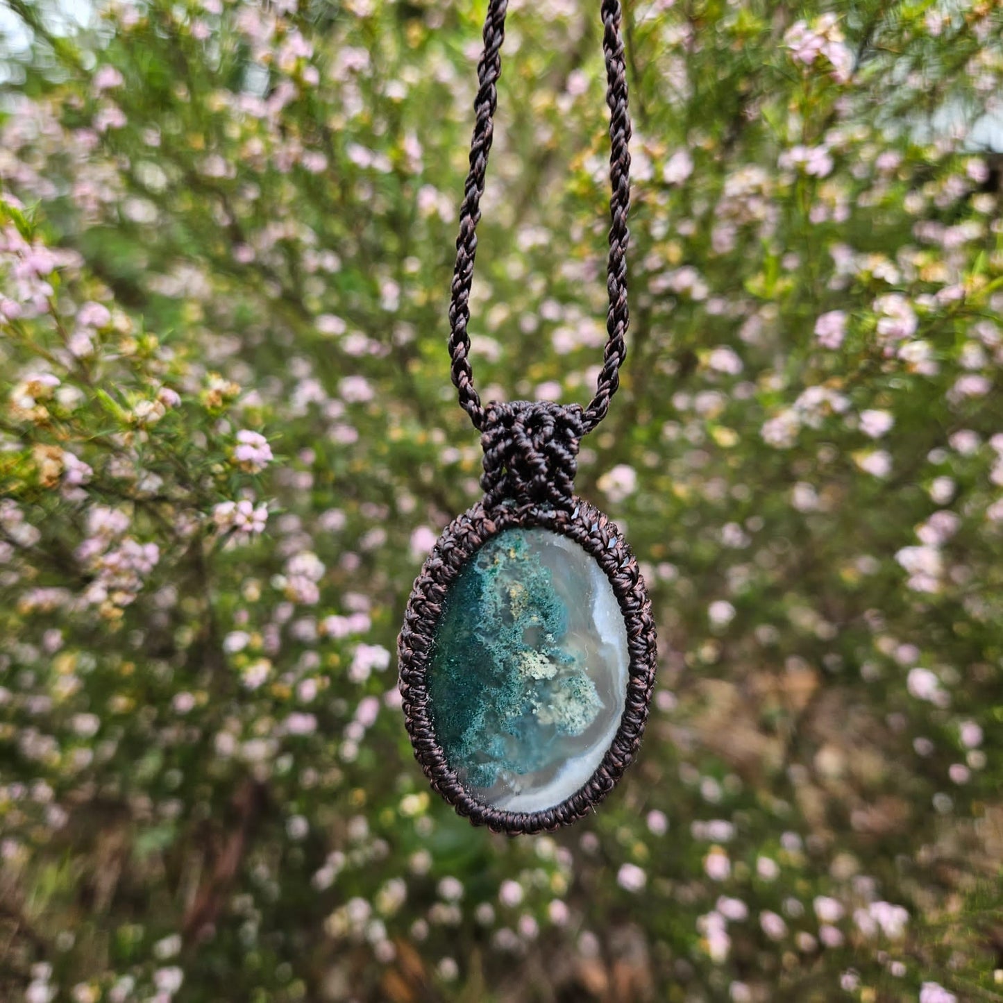 Garden quartz-Lodolite pendant handmade macrame necklace