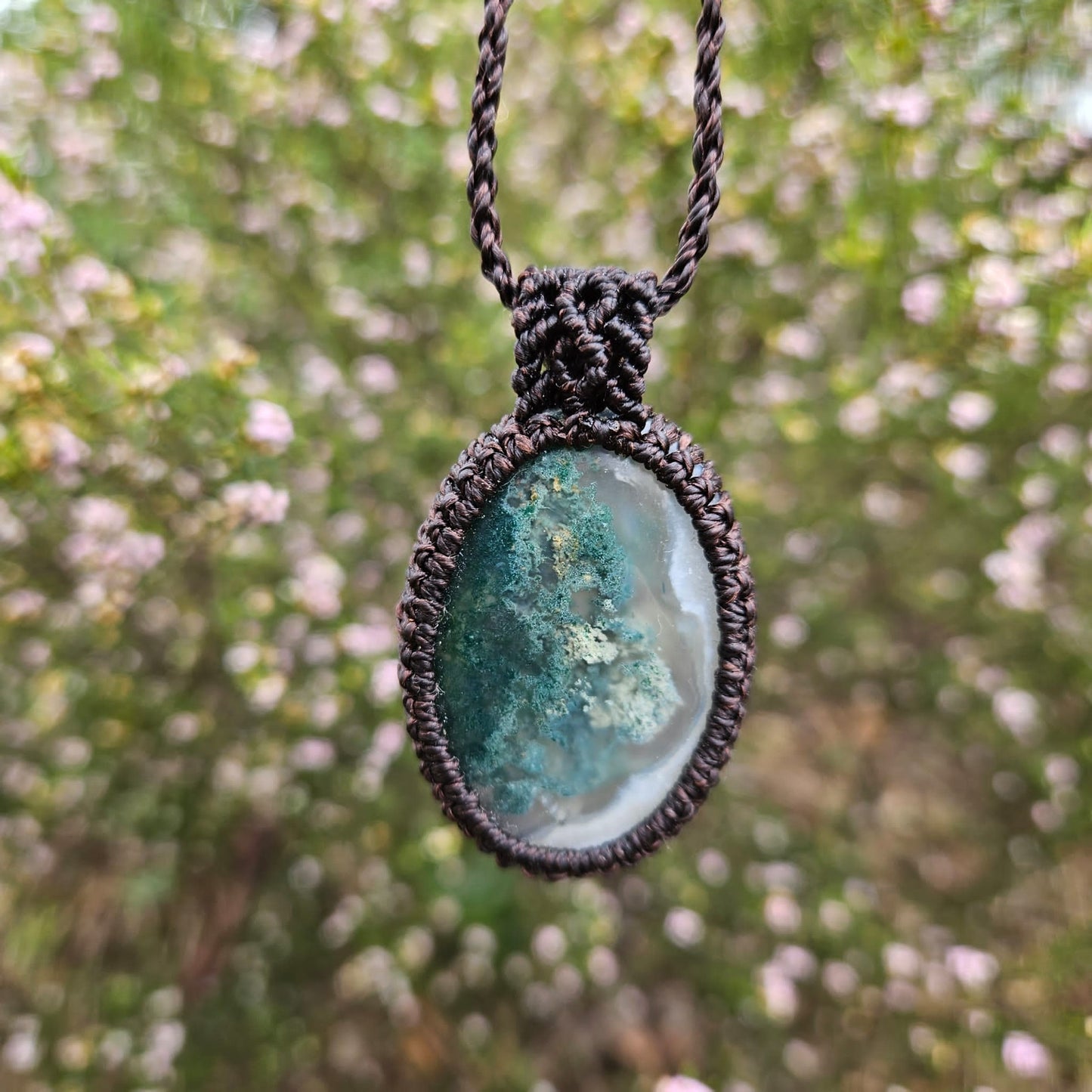Garden quartz-Lodolite pendant handmade macrame necklace