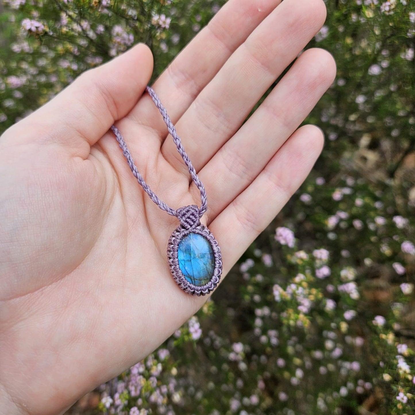 Blue flash labradorite gemstone crystal macrame necklace
