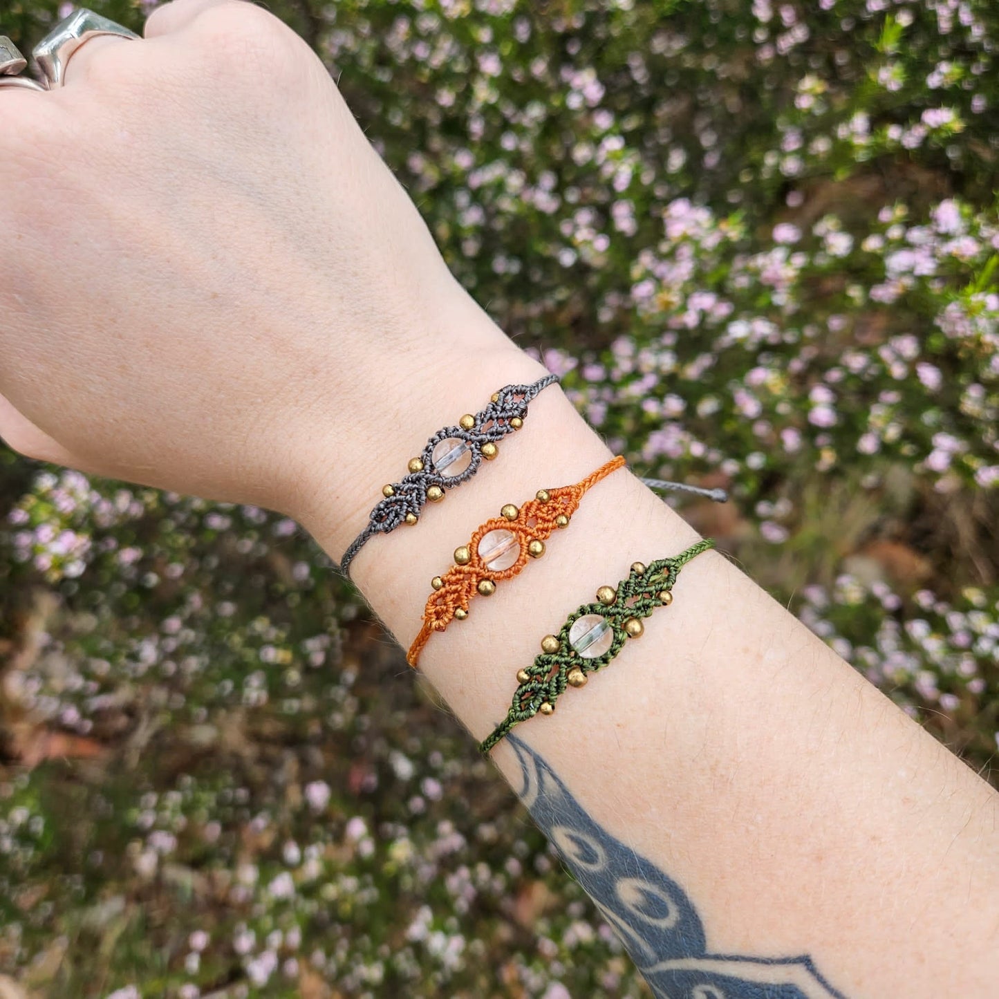 Dainty filligree macrame bracelet with quartz bead, assorted colours