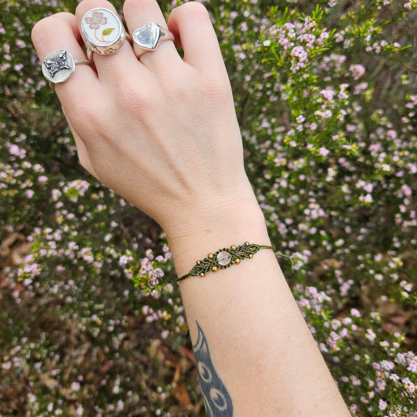 Dainty filligree macrame bracelet with quartz bead, assorted colours